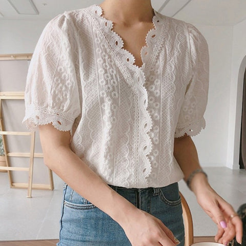 Office Ladies Lace Border Shirt Fashion Hollow Out White Blouse Simple Casual V-Neck Short Sleeve Blouses