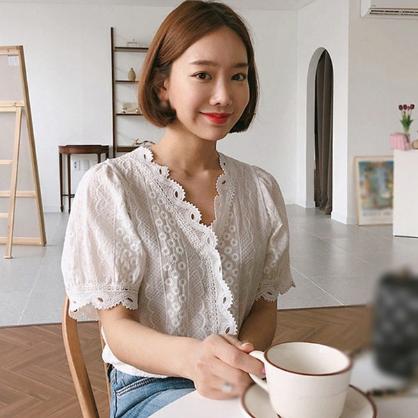 Office Ladies Lace Border Shirt Fashion Hollow Out White Blouse Simple Casual V-Neck Short Sleeve Blouses